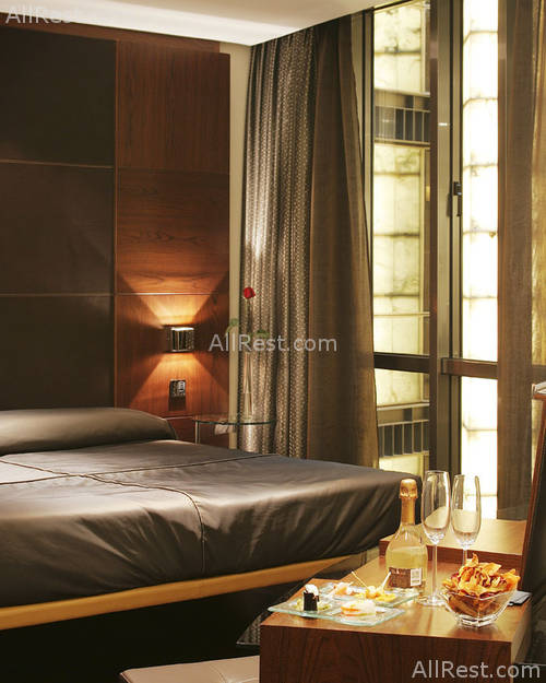 Urban Hotel 17